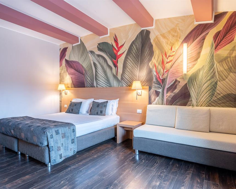 family-room-01